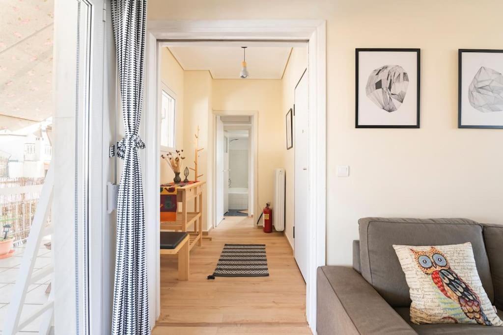 Top Floor Apartment At Petrolona With Big Balcony Atenas Exterior foto